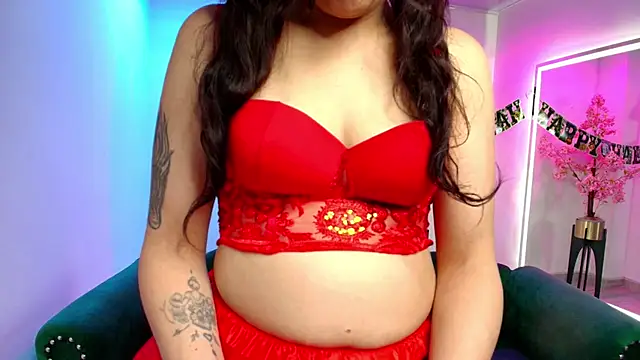 Snapshot of Arianna_sweeet chatting on 10-31-25, 03:35 Arianna sweeet online show from 10-31-25, 03:35