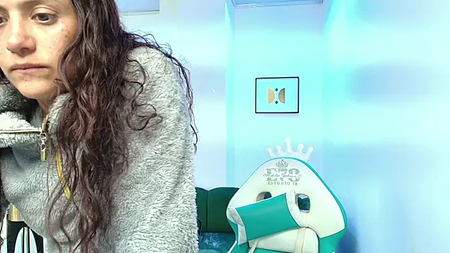 Snapshot of Arianna_sweeet chatting on 11-29-25, 03:20 Arianna sweeet online show from 11-29-25, 03:20