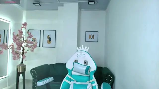 Snapshot of Arianna_sweeet chatting on 01-07-26, 03:31 Arianna sweeet online show from 01-07-26, 03:31