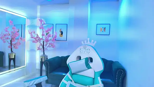 Snapshot of Arianna_sweeet chatting on 01-08-26, 03:31 Arianna sweeet online show from 01-08-26, 03:31