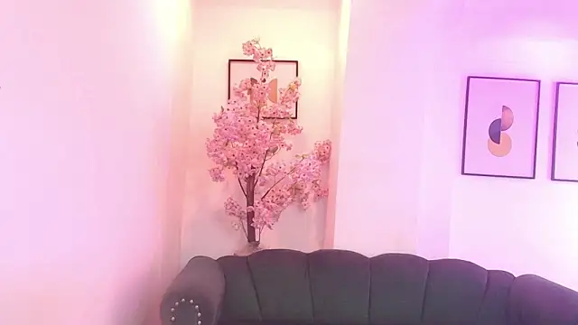 Snapshot of Arianna_sweeet chatting on 03-10-26, 04:06 Arianna sweeet online show from 03-10-26, 04:06