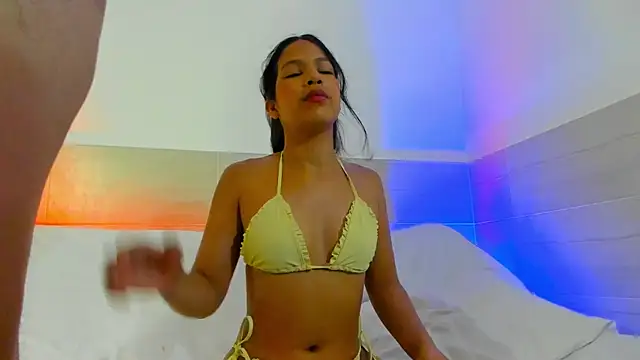 Snapshot of DrakeYsara chatting on 02-07-25, 01:58 DrakeYsara online show from 02-07-25, 01:58