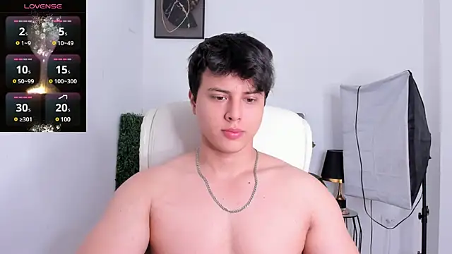 Snapshot of Thom_Ohtani chatting on 02-09-25, 10:20 Thom Ohtani online show from 02-09-25, 10:20