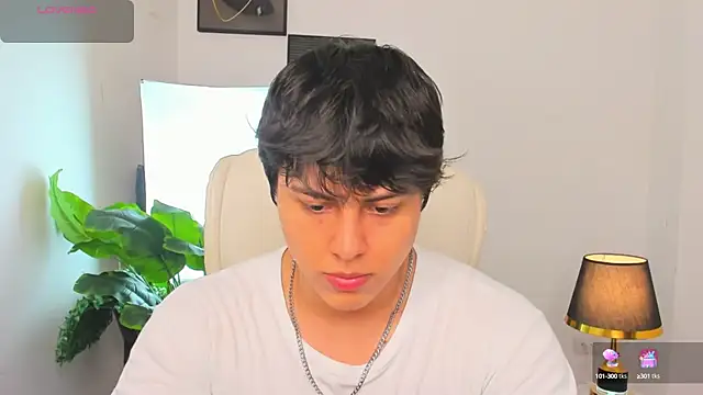 Snapshot of Thom_Ohtani chatting on 02-26-25, 11:37 Thom Ohtani online show from 02-26-25, 11:37