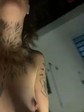 Izy cute  online show from 02-02-25, 04:37