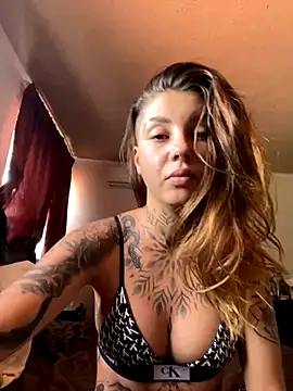 Izy cute  online show from 09-11-25, 06:19