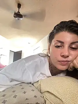 Izy cute  online show from 10-05-25, 06:06