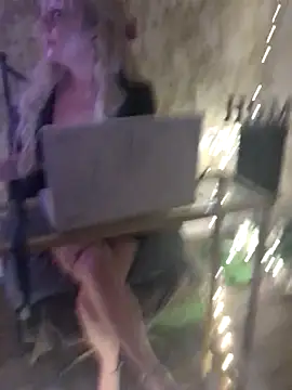 Snapshot of ImogenBrooke chatting on 10-16-25, 11:06 ImogenBrooke online show from 10-16-25, 11:06