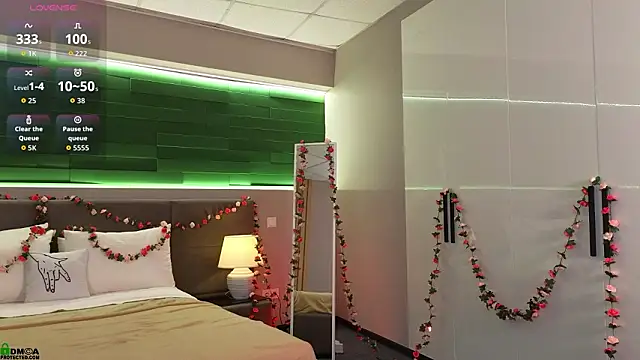 Snapshot of Rina_Red chatting on 02-25-26, 01:43 Rina Red online show from 02-25-26, 01:43