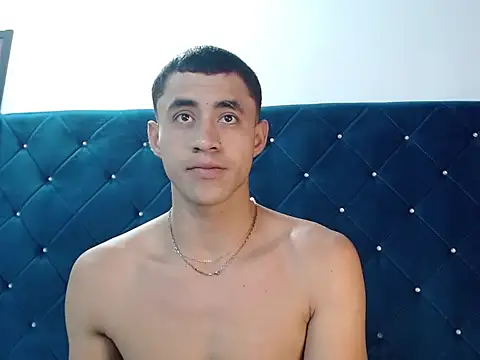 Cris steban1 online show from 02-06-26, 11:19