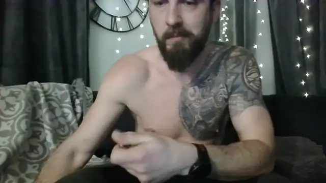 Snapshot of realdilf chatting on 02-15-26, 07:43 realdilf online show from 02-15-26, 07:43