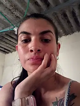 blue and whithe online show from 04-08-26, 07:25