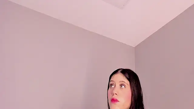 Snapshot of sara__jones_gh chatting on 12-03-25, 05:00 sara jones gh online show from 12-03-25, 05:00