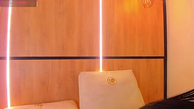 ashlyn parker online show from 11-25-25, 08:09