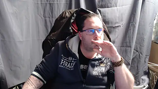 Streamlove77 online show from 02-12-25, 03:38