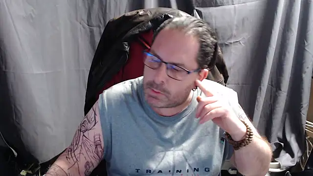 Streamlove77 online show from 02-14-25, 03:47