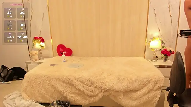 TylerBloom online show from 04-21-26, 02:51