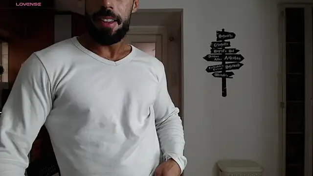 Snapshot of todddantes25 chatting on 03-22-25, 11:00 todddantes25 online show from 03-22-25, 11:00