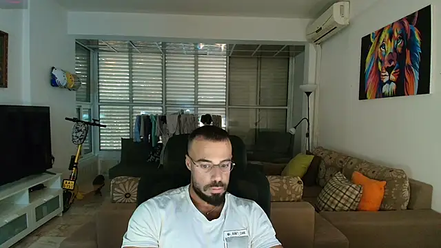 Snapshot of todddantes25 chatting on 11-21-25, 02:27 todddantes25 online show from 11-21-25, 02:27