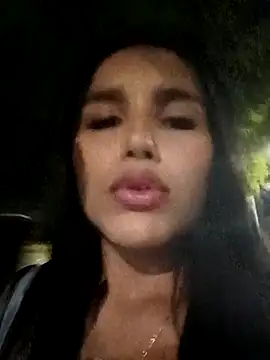 the queen of street online show from 11-22-25, 04:00