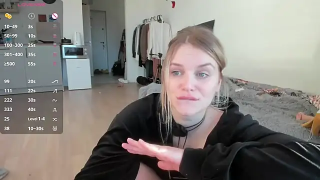 Snapshot of shiny_bunnyyy chatting on 01-18-25, 11:21 shiny bunnyyy online show from 01-18-25, 11:21