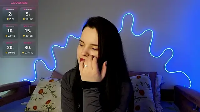 Snapshot of Harleen_Moore chatting on 03-18-25, 11:31 Harleen Moore online show from 03-18-25, 11:31