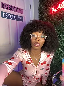 Snapshot of idaaloveexx chatting on 10-12-25, 04:50 idaaloveexx online show from 10-12-25, 04:50