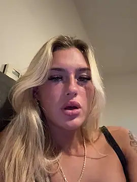 PrettyPrincess69x online show from 03-11-25, 10:20