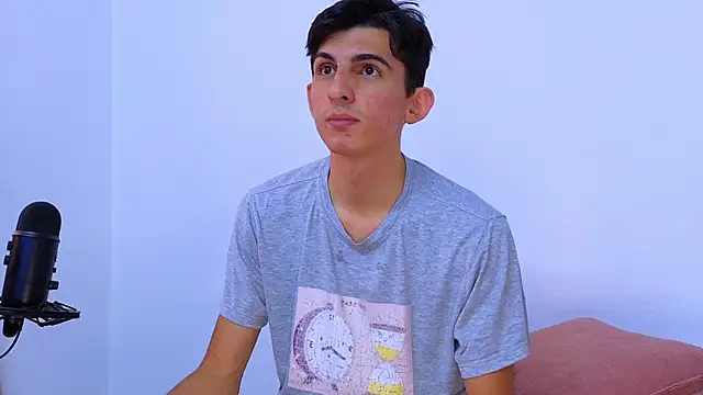 Ana and Leo online show from 02-06-25, 12:05