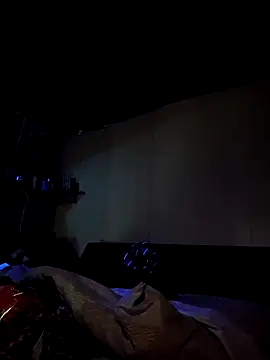 Snapshot of hesjustafriend chatting on 01-12-25, 01:37 hesjustafriend online show from 01-12-25, 01:37