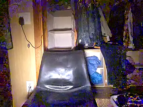 Snapshot of hesjustafriend chatting on 10-10-25, 09:52 hesjustafriend online show from 10-10-25, 09:52