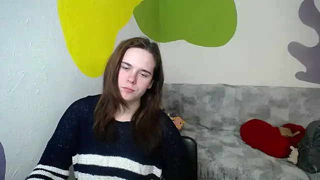 Snapshot of mini_girly chatting on 03-19-25, 12:34 mini girly online show from 03-19-25, 12:34