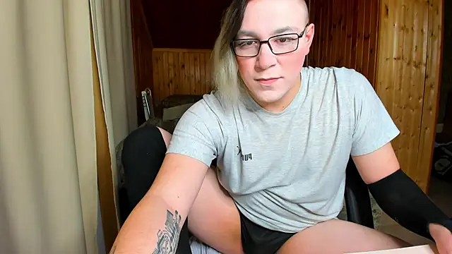 Snapshot of ScanDarky chatting on 03-03-25, 03:52 ScanDarky online show from 03-03-25, 03:52