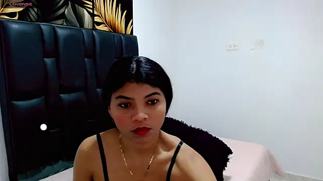 Snapshot of mia_grey01 chatting on 01-09-25, 11:47 mia grey01 online show from 01-09-25, 11:47