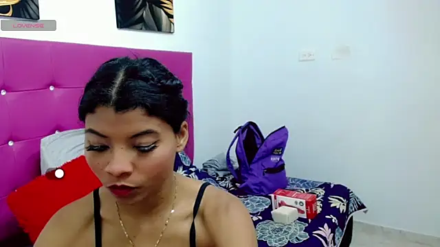 Snapshot of mia_grey01 chatting on 02-18-25, 11:55 mia grey01 online show from 02-18-25, 11:55