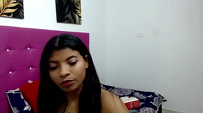 Snapshot of mia_grey01 chatting on 02-20-25, 11:53 mia grey01 online show from 02-20-25, 11:53