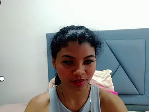 Snapshot of mia_grey01 chatting on 03-13-25, 11:51 mia grey01 online show from 03-13-25, 11:51