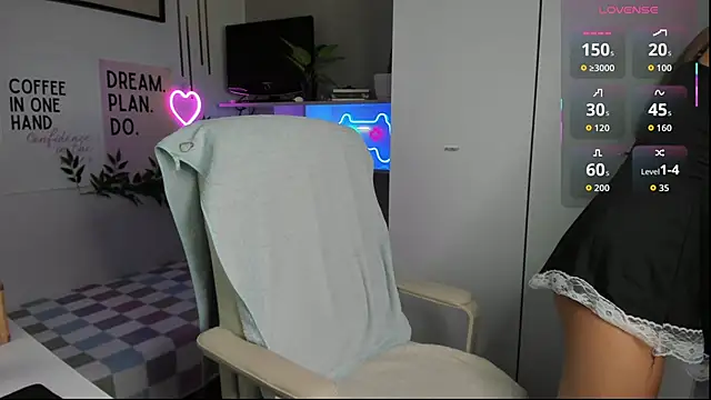 Snapshot of SofiaLolipop chatting on 09-23-25, 01:25 SofiaLolipop online show from 09-23-25, 01:25
