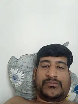 Snapshot of honeyrose765 chatting on 12-19-25, 10:39 honeyrose765 online show from 12-19-25, 10:39