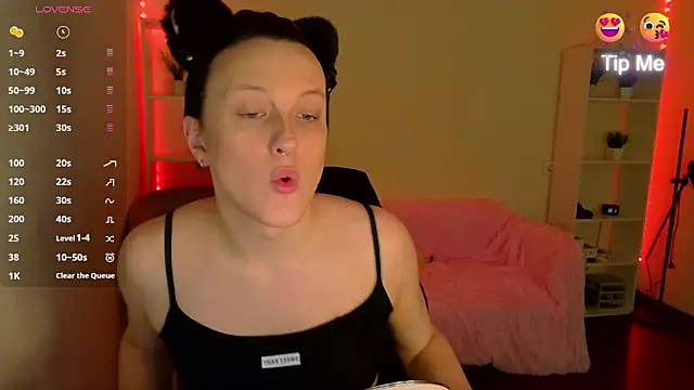 Snapshot of DianaRadrigo chatting on 01-16-25, 09:37 DianaRadrigo online show from 01-16-25, 09:37