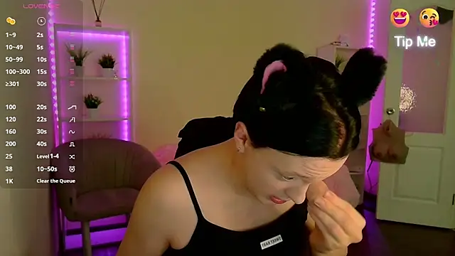 Snapshot of DianaRadrigo chatting on 01-21-25, 07:26 DianaRadrigo online show from 01-21-25, 07:26