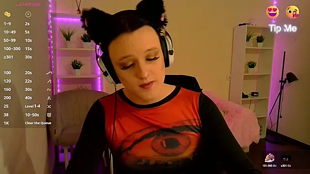 Snapshot of DianaRadrigo chatting on 01-24-25, 11:26 DianaRadrigo online show from 01-24-25, 11:26