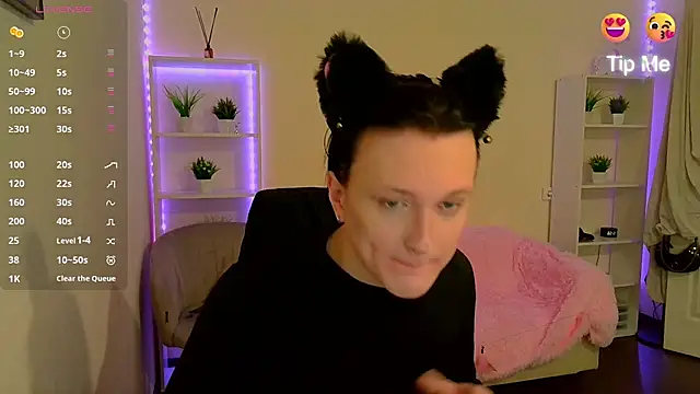 Snapshot of DianaRadrigo chatting on 01-26-25, 08:57 DianaRadrigo online show from 01-26-25, 08:57