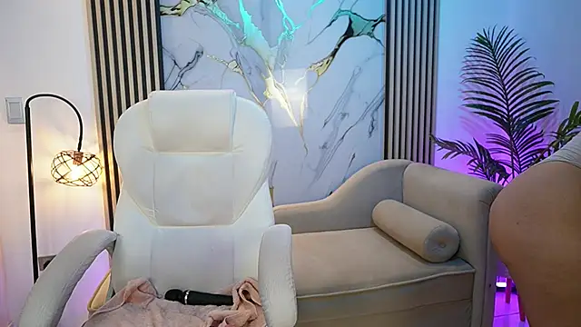 Emma Walkerr  online show from 04-09-26, 07:08