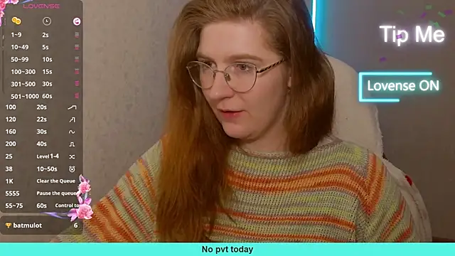 Snapshot of LesyaOxi chatting on 01-16-25, 05:53 LesyaOxi online show from 01-16-25, 05:53