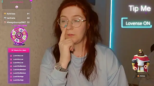 Snapshot of LesyaOxi chatting on 01-22-25, 12:27 LesyaOxi online show from 01-22-25, 12:27