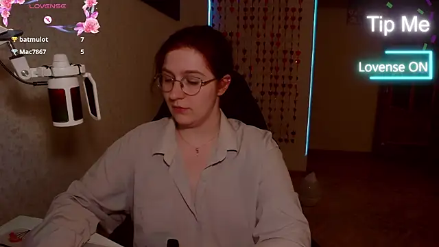 Snapshot of LesyaOxi chatting on 01-31-25, 01:34 LesyaOxi online show from 01-31-25, 01:34