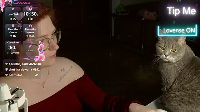 Snapshot of LesyaOxi chatting on 02-12-25, 06:19 LesyaOxi online show from 02-12-25, 06:19