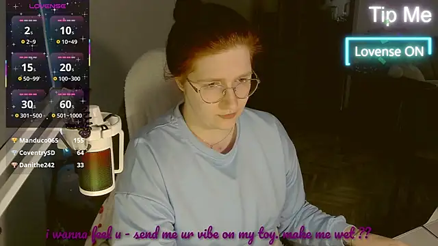 Snapshot of LesyaOxi chatting on 02-24-25, 01:31 LesyaOxi online show from 02-24-25, 01:31