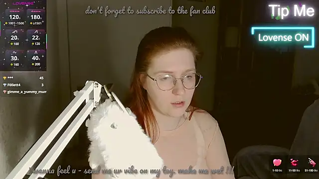 Snapshot of LesyaOxi chatting on 03-11-25, 03:12 LesyaOxi online show from 03-11-25, 03:12